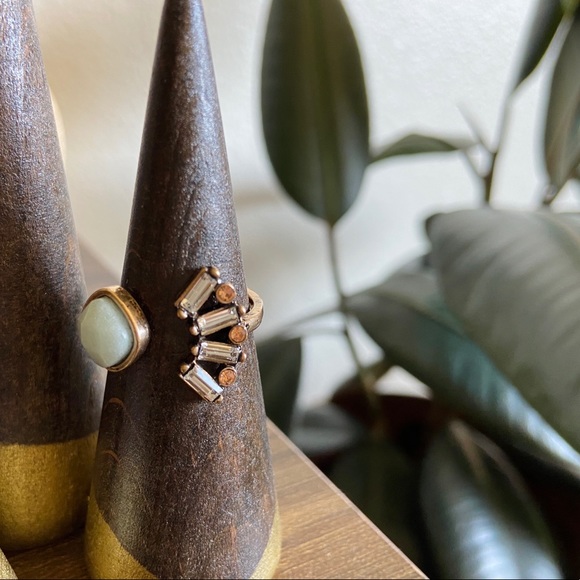 🌿 Stone Crystal Statement Ring / Adjustable ▪️ - Picture 2 of 4
